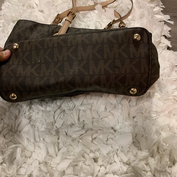Michael Kors Brown MK logo tote bag - Picture 5 of 8
